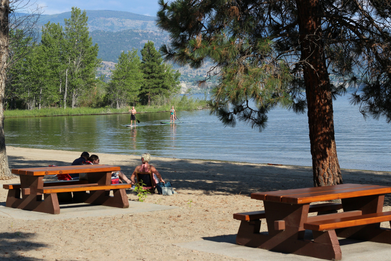 picnic area at sun-oka provincial park