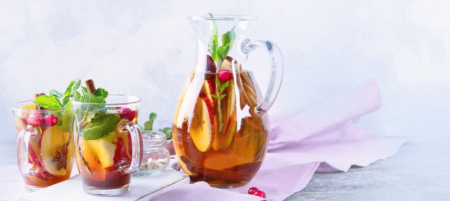 Winter White Wine Sangria